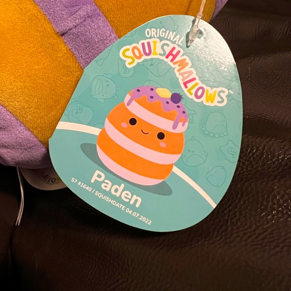 7.5" Paden blueberry pancake Squishmallow - Picture 2 of 3